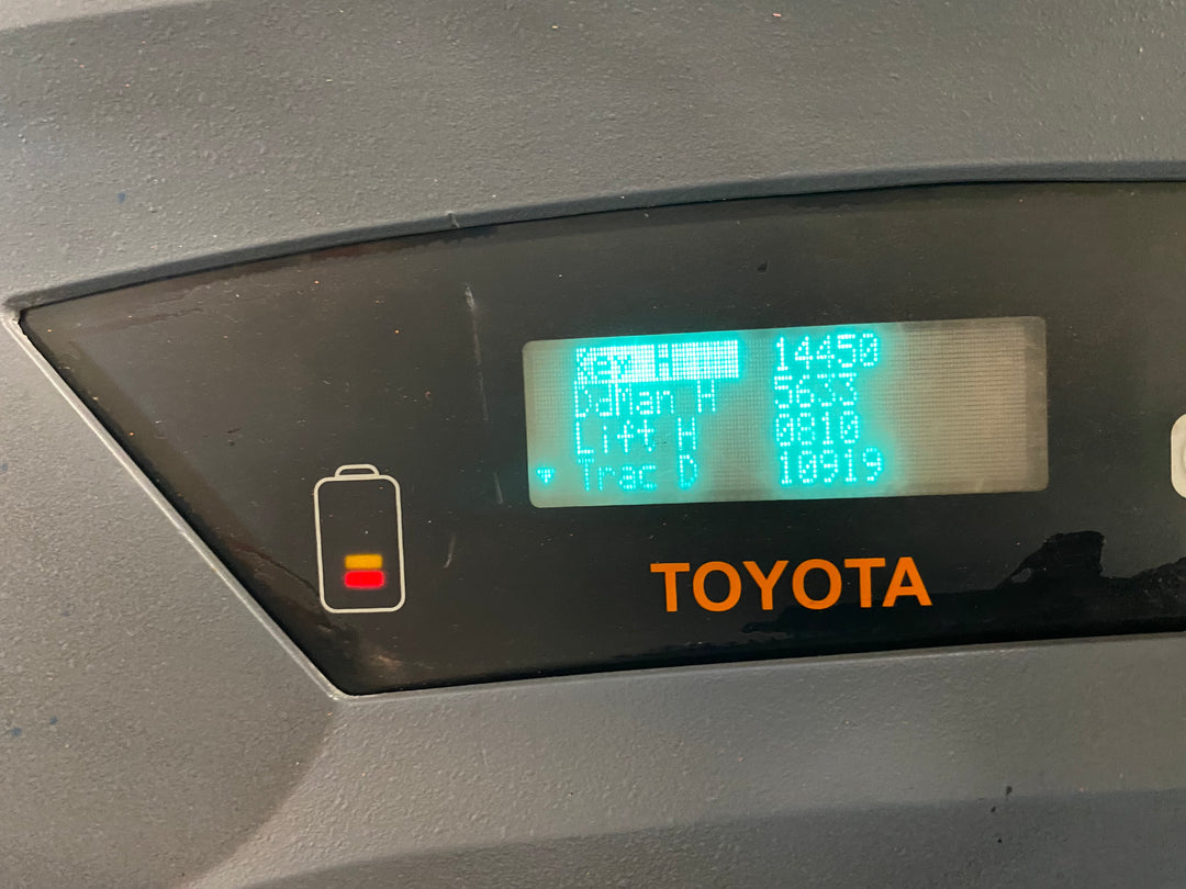 Used forklift for sale in Vaughan | 2018 TOYOTA 3,500 LB Electric Reach Truck | Model: 9BR183M241