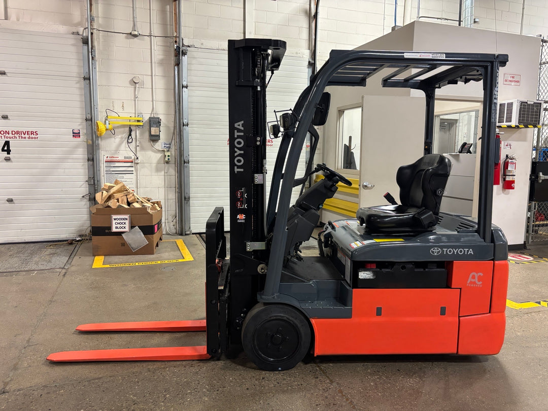 Used forklift for sale in Toronto | 2020 TOYOTA 4000 LB 3-Wheel Electric Forklift | Model: 8FBE20U