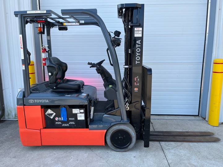 Used forklift for sale in London | 2022 TOYOTA 4,000 LB 3-Wheel Electric Forklift | Model: 8FBE20U