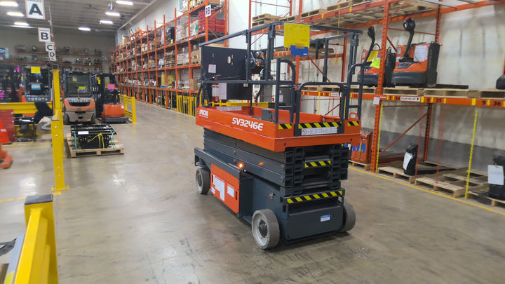Used forklift for sale in Lachine | 2018 TOYOTA Scissor Lift | Model: SV3246E