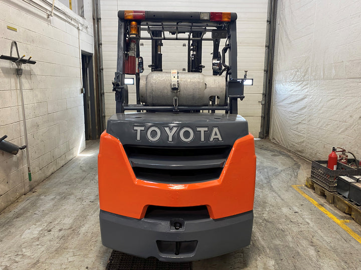 Used forklift for sale in Barrie | 2017 TOYOTA 10000 LB IC Cushion Forklift | Model: 8FGC45U