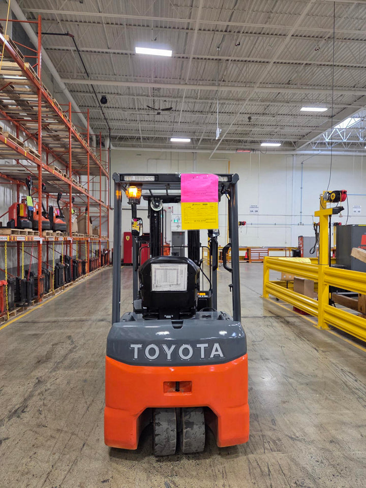 Used forklift for sale in Lachine | 2021 TOYOTA 4,000 LB 3-Wheel Electric Forklift | Model: 8FBE20U
