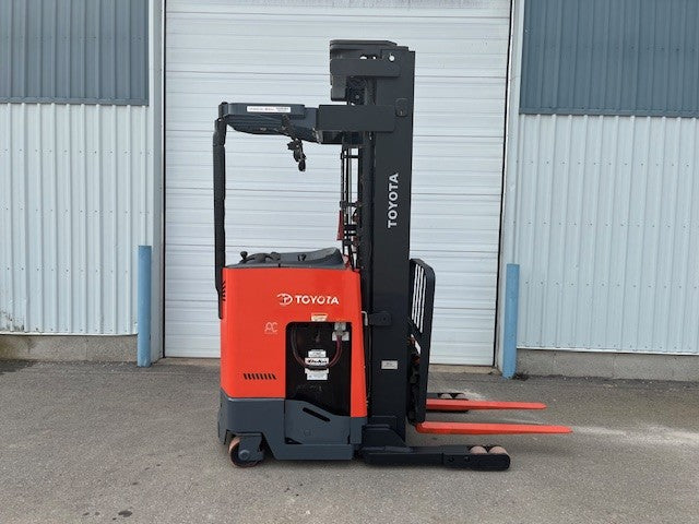 Used forklift for sale in London | 2019 TOYOTA 3500 LB Electric Reach Truck | Model: 9BR183M241