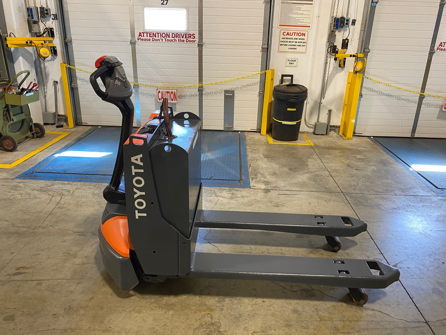 Used forklift for sale in Ajax | 2021 TOYOTA 4,500 LB Electric Walkie Pallet Truck | Model: 8HBW23