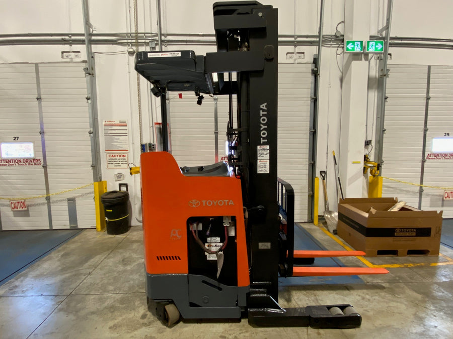 Used forklift for sale in Ajax | 2018 TOYOTA 3,500 LB Electric Reach Truck | Model: 9BR183M241