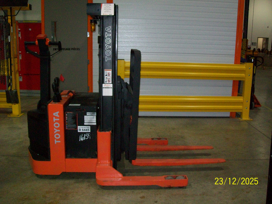 Used forklift for sale in Boucherville | 2019 TOYOTA 3,000 LB Electric Walkie Reach Walkie Stacker | Model: 6BWR152L00