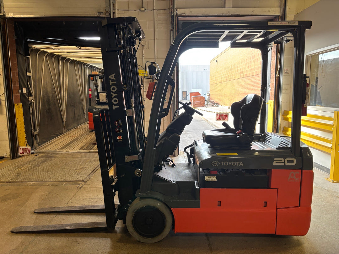 Used forklift for sale in Toronto | 2019 TOYOTA 4,000 LB 3-Wheel Electric Forklift | Model: 8FBE20U