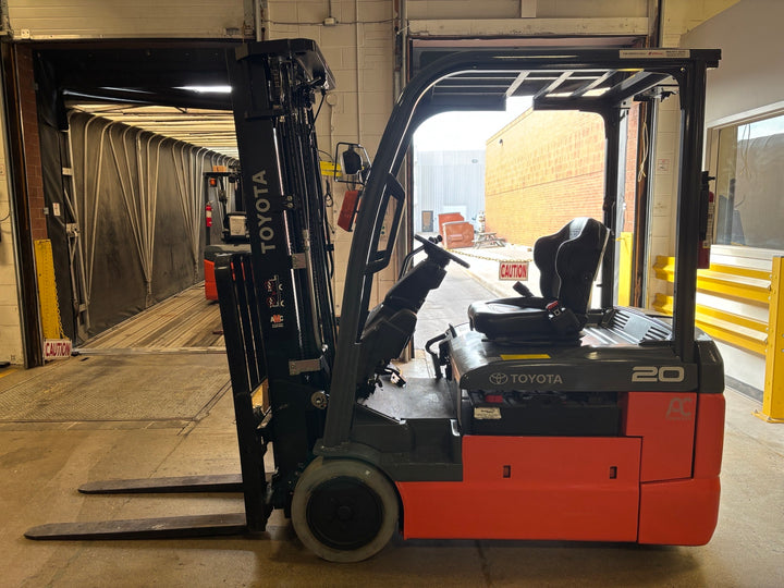 Used forklift for sale in Toronto | 2019 TOYOTA 4,000 LB 3-Wheel Electric Forklift | Model: 8FBE20U