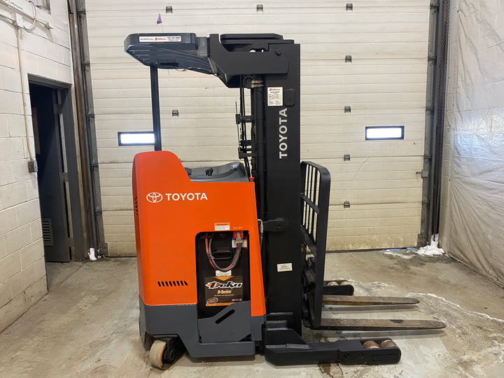 Used forklift for sale in Barrie | 2018 TOYOTA 3,500 LB Electric Reach Truck | Model: 9BR182S193