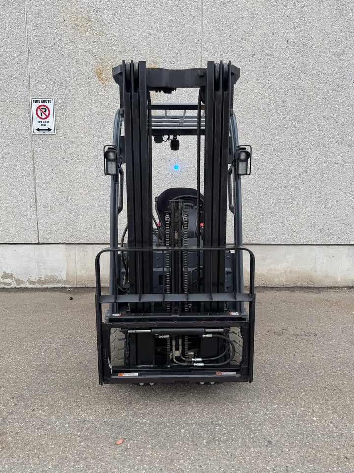 Used forklift for sale in Vaughan | 2021 TOYOTA 4,000 LB 3-Wheel Electric Forklift | Model: 8FBE20U