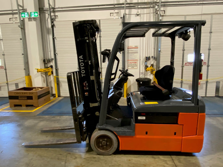 Used forklift for sale in Ajax | 2021 TOYOTA 4,000 LB 3-Wheel Electric Forklift | Model: 8FBE20U