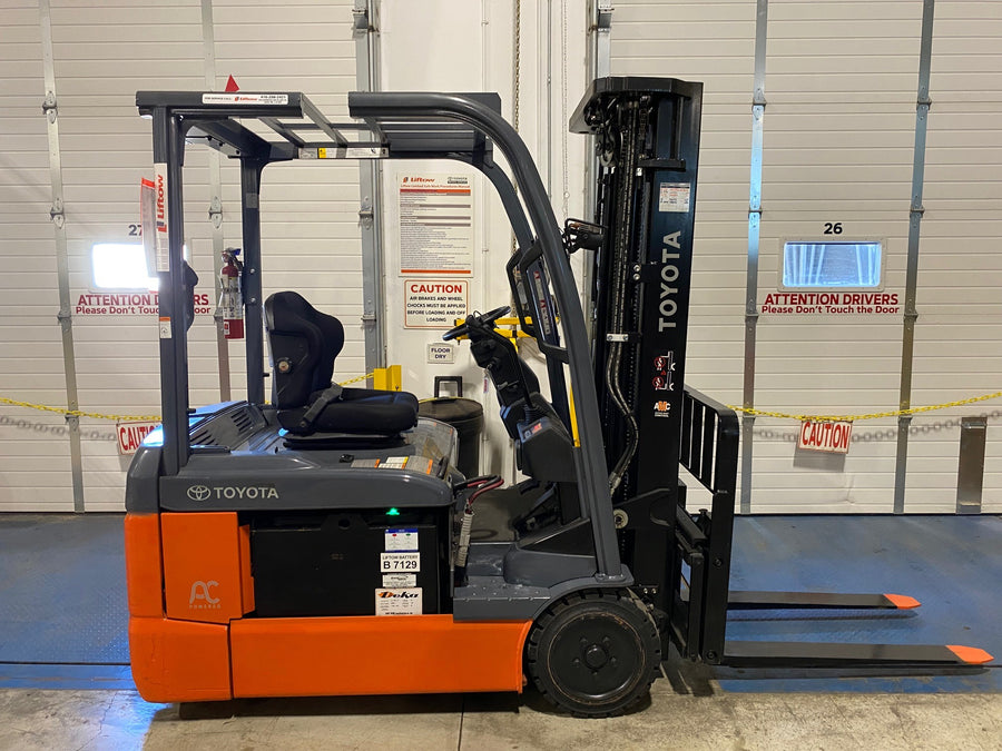 Used forklift for sale in Ajax | 2020 TOYOTA 4000 LB 3-Wheel Electric Forklift | Model: 8FBE20U
