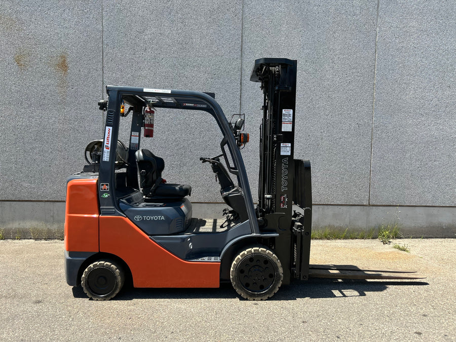 Used forklift for sale in Vaughan | 2015 TOYOTA 6000 LB IC Cushion Forklift | Model: 8FGCU30