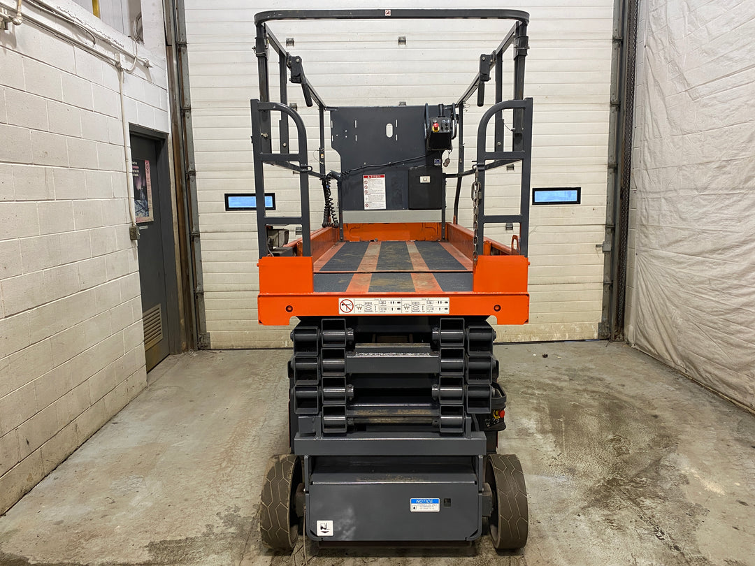 Used forklift for sale in Barrie | 2018 TOYOTA Scissor Lift | Model: SV3246E