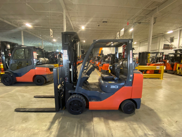 Used forklift for sale in Ajax | 2018 TOYOTA 6,000 LB IC Cushion Forklift | Model: 8FGCU30