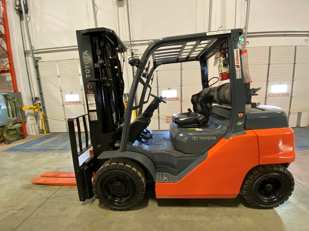 Used forklift for sale in Ajax | 2021 TOYOTA 8,000 LB IC Pneumatic Forklift | Model: 8FG35U