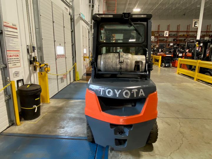 Used forklift for sale in Vaughan | 2021 TOYOTA 5000 LB IC Pneumatic Forklift | Model: 8FGU25