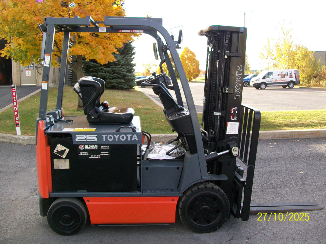 Used forklift for sale in Lachine | 2018 TOYOTA 5,000 LB Electric Cushion Forklift Longbox | Model: 8FBCHU25