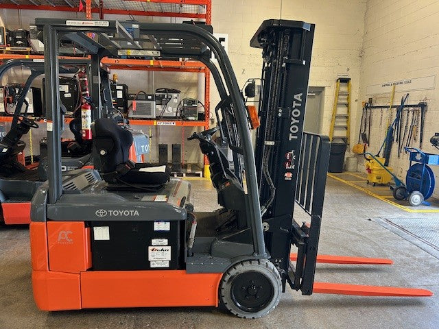Used forklift for sale in Toronto | 2021 TOYOTA 4000 LB 3-Wheel Electric Forklift | Model: 8FBE20U