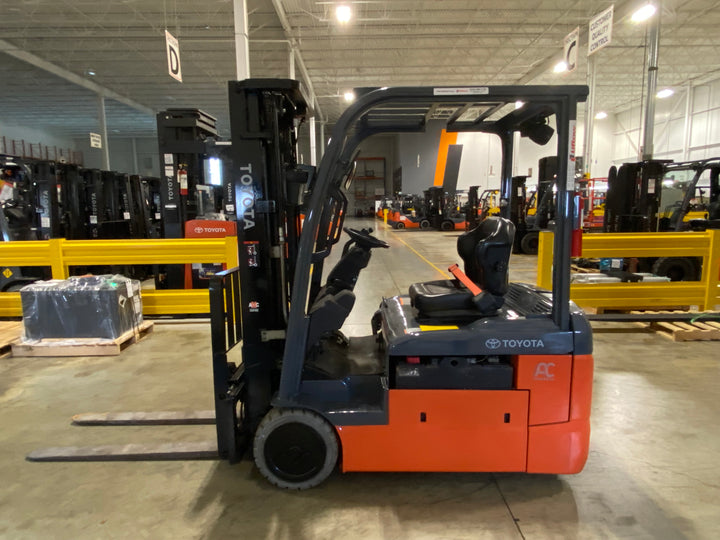 Used forklift for sale in Ajax | 2021 TOYOTA 4,000 LB 3-Wheel Electric Forklift | Model: 8FBE20U