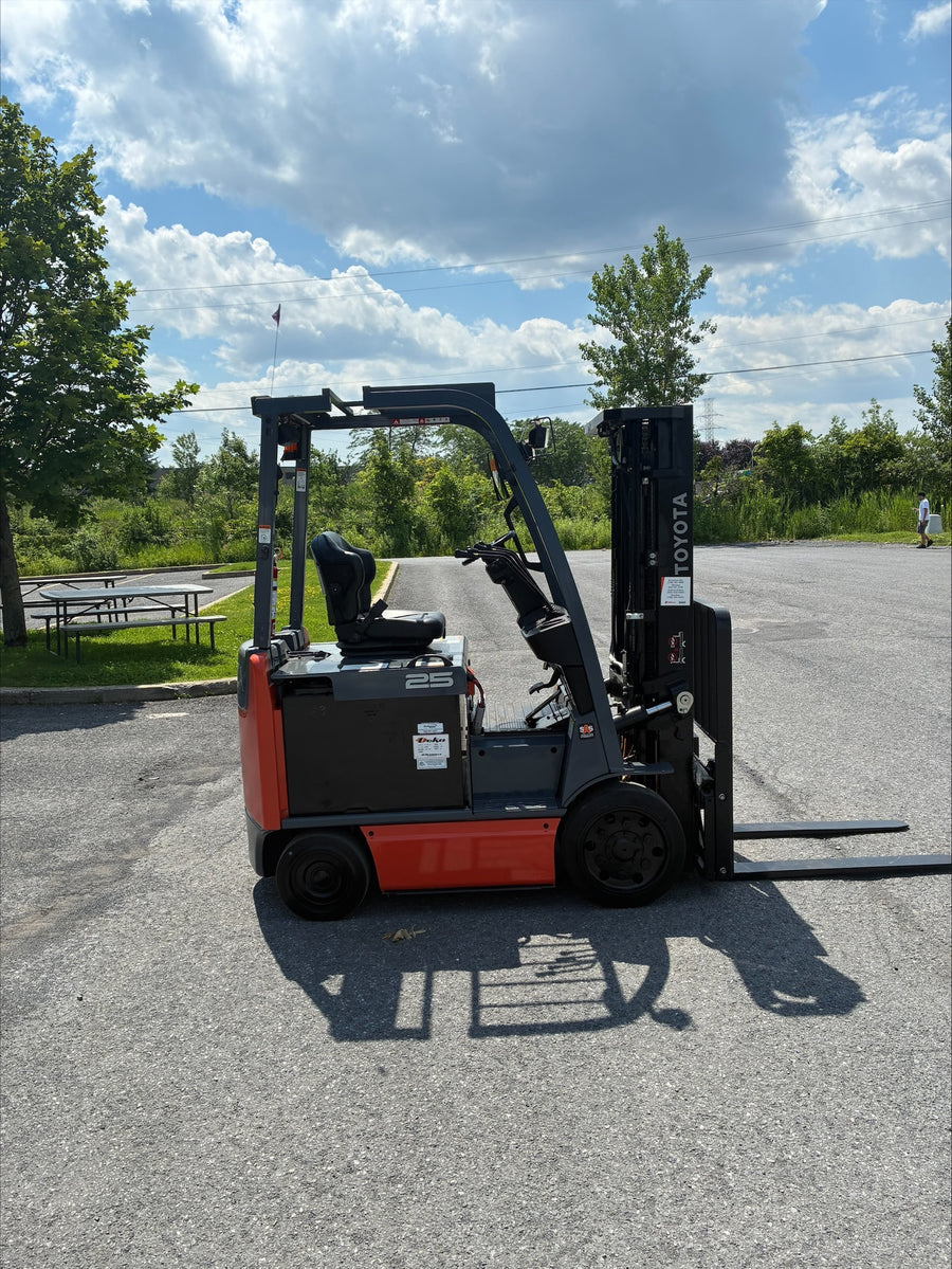 Used forklift for sale in Boucherville | 2022 TOYOTA 5,000 LB Electric Cushion Forklift | Model: 8FBCU25