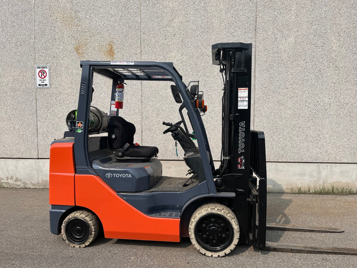 Used forklift for sale in Vaughan | 2016 TOYOTA 6000 LB IC Cushion Forklift | Model: 8FGCU30