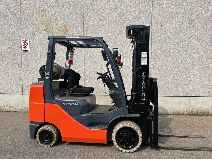 Used forklift for sale in Vaughan | 2016 TOYOTA 6000 LB IC Cushion Forklift | Model: 8FGCU30
