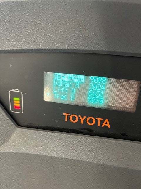 Used forklift for sale in London | 2018 TOYOTA 3,500 LB Electric Reach Truck | Model: 9BR183M211