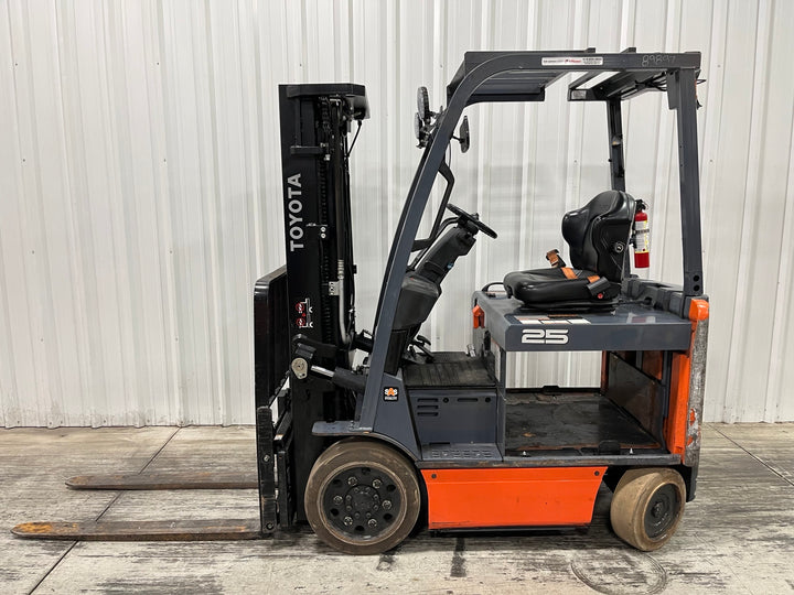 Used forklift for sale in London | 2022 TOYOTA 5000 LB Electric Cushion Forklift | Model: 8FBCU25