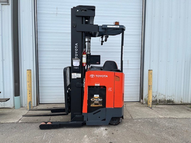 Used forklift for sale in Kitchener | 2019 TOYOTA 3,500 LB Electric Reach Truck | Model: 9BR183M241