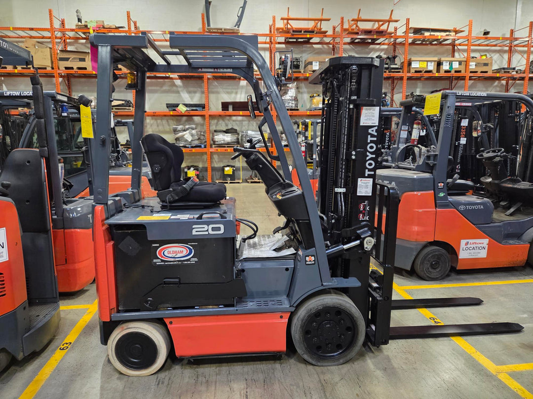 Used forklift for sale in Lachine | 2018 TOYOTA 4,000 LB Electric Cushion Forklift | Model: 8FBCU20
