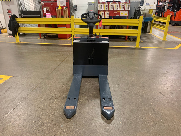 Used forklift for sale in Toronto | 2023 TOYOTA 4,500 LB Electric Walkie Pallet Truck | Model: 8HBW23