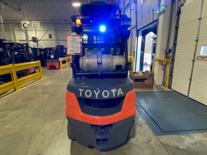 Used forklift for sale in Vaughan | 2020 TOYOTA 5,000 LB IC Pneumatic Forklift | Model: 8FGU25