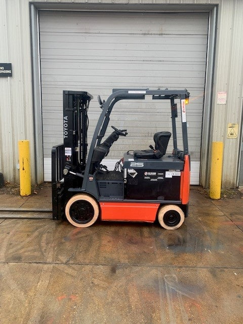 Used forklift for sale in London | 2018 TOYOTA 5,000 LB Electric Cushion Forklift Longbox | Model: 8FBCHU25