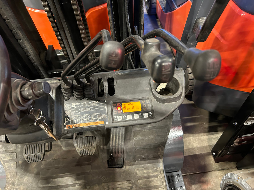 Used forklift for sale in Vaughan | 2021 TOYOTA 6,500 LB IC Cushion Forklift | Model: 8FGCU32
