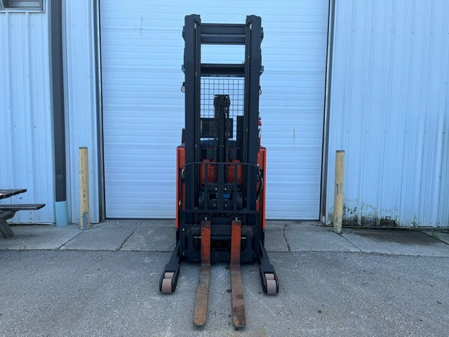 Used forklift for sale in Kitchener | 2019 TOYOTA 3,500 LB Electric Reach Truck | Model: 9BR183M241