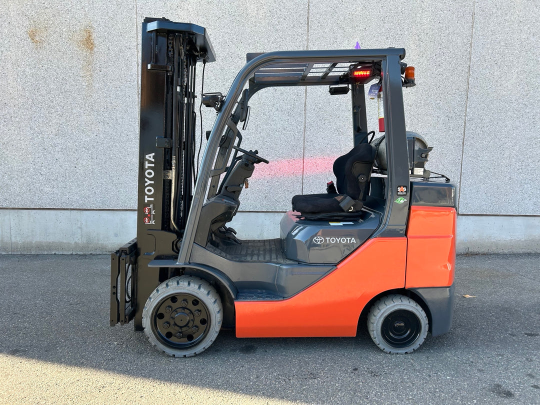 Used forklift for sale in Vaughan | 2021 TOYOTA 6,500 LB IC Cushion Forklift | Model: 8FGCU32