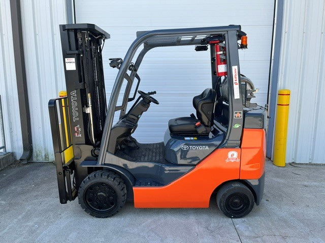 Used forklift for sale in London | 2021 TOYOTA 5,000 LB IC Cushion Forklift | Model: 8FGCU25