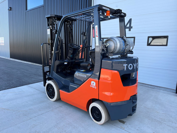 Used forklift for sale in Windsor | 2021 TOYOTA 5,000 LB IC Cushion Forklift | Model: 8FGCU25