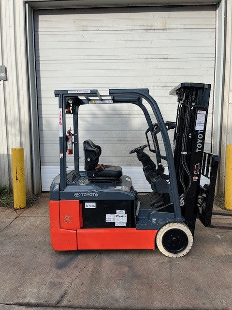 Used forklift for sale in London | 2021 TOYOTA 4,000 LB 3-Wheel Electric Forklift | Model: 8FBE20U