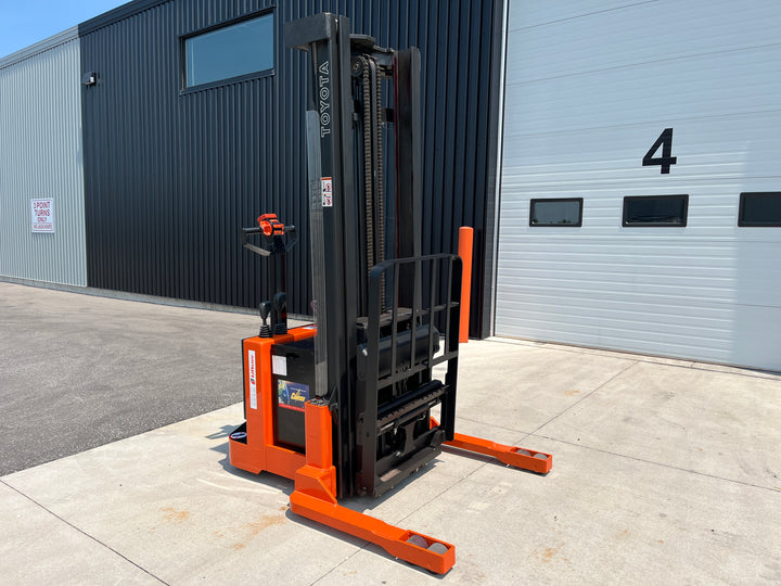 Used forklift for sale in Kitchener | 2018 TOYOTA 3,000 LB Electric Walkie Reach Walkie Stacker | Model: 6BWR152L50