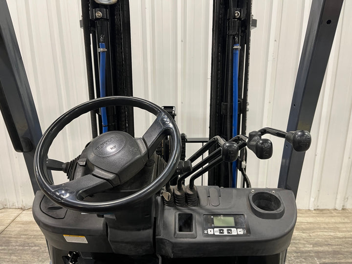 Used forklift for sale in London | 2022 TOYOTA 5000 LB Electric Cushion Forklift | Model: 8FBCU25
