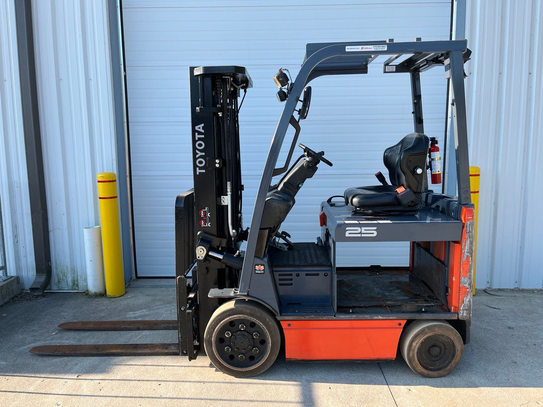 Used forklift for sale in London | 2022 TOYOTA 5000 LB Electric Cushion Forklift | Model: 8FBCU25