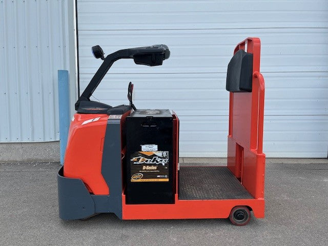 Used forklift for sale in London | 2016 TOYOTA 10,000 LB Electric Tugger | Model: 8TB50
