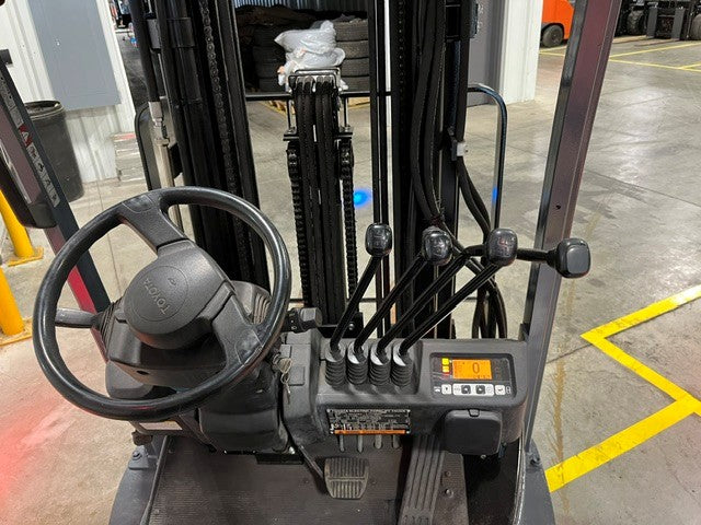 Used forklift for sale in London | 2022 TOYOTA 4,000 LB 3-Wheel Electric Forklift | Model: 8FBE20U