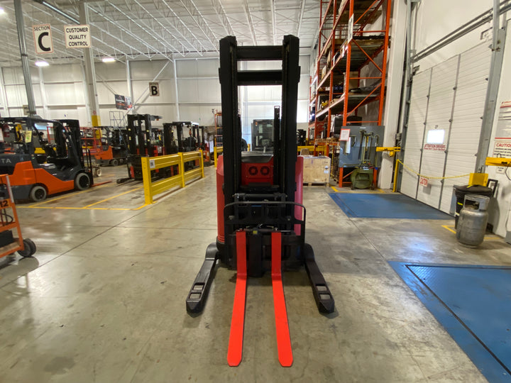 Used forklift for sale in Ajax | 2017 RAYMOND 3200 LB Electric Double Reach Truck | Model: 750-DR32TT