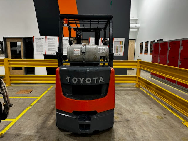 Used forklift for sale in Vermont | 2019 Toyota 5000 lbs capacityToyta LP forklift.  | Model: 8FGCU25