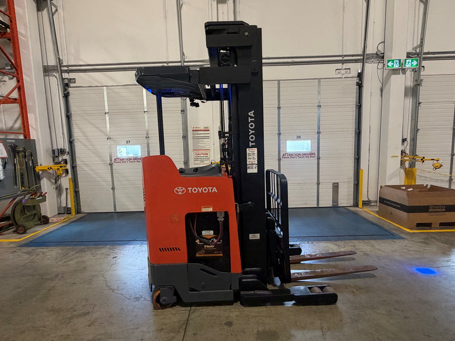 Used forklift for sale in Vaughan | 2017 TOYOTA 3,500 LB Electric Reach Truck | Model: 9BR183M241