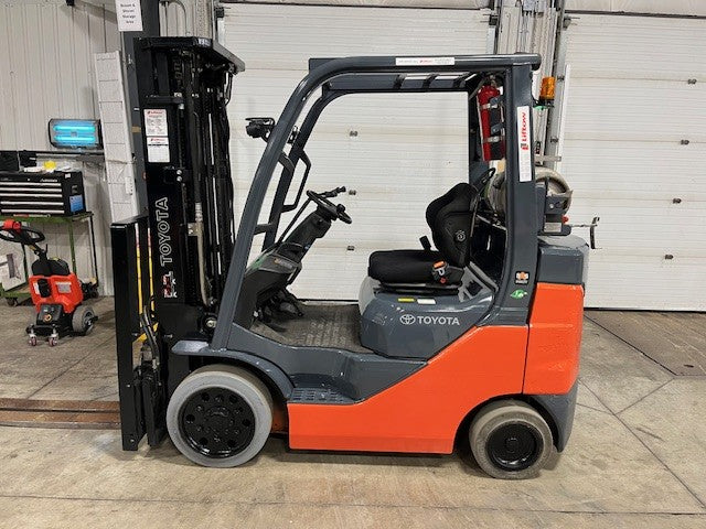 Used forklift for sale in London | 2021 TOYOTA 5,000 LB IC Cushion Forklift | Model: 8FGCU25