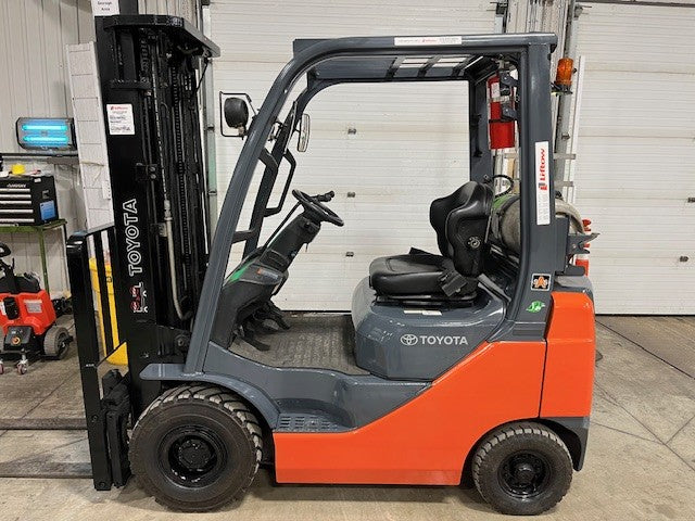 Used forklift for sale in London | 2011 TOYOTA 3500 LB IC Pneumatic Forklift | Model: 8FGU18